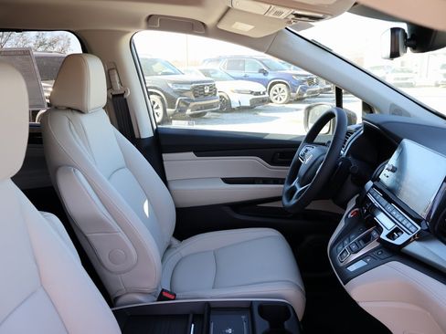 New 2026 Honda Odyssey EX-L image 8