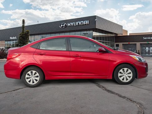 Used 2015 Hyundai Accent GLS image 6