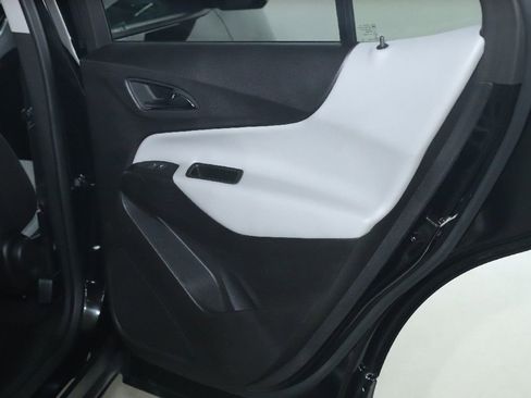 Used 2024 Chevrolet Equinox LS w/ LS Convenience Package image 30