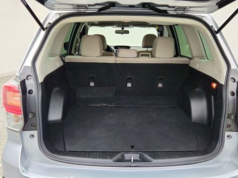 Used 2018 Subaru Forester 2.5i Premium w/ All-Weather Package AWD/4WD image 21