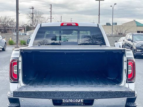 Used 2017 GMC Sierra 1500 SLT image 21