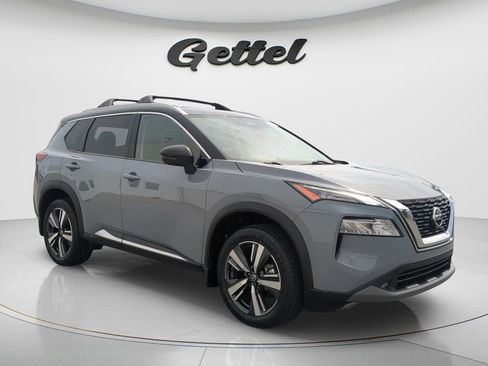 Certified 2021 Nissan Rogue SL w/ Premium Package AWD/4WD image 3