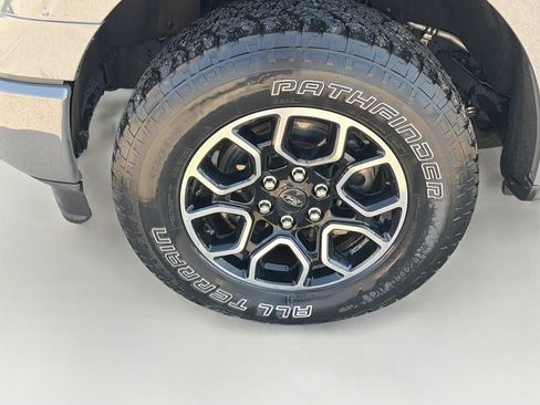 Used 2021 Ford F150 Lariat AWD/4WD image 33