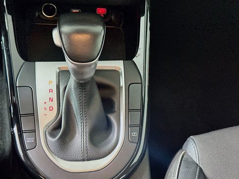 Used 2023 Kia Forte GT-Line image 25