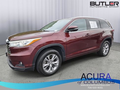 Used 2015 Toyota Highlander XLE FWD image 1