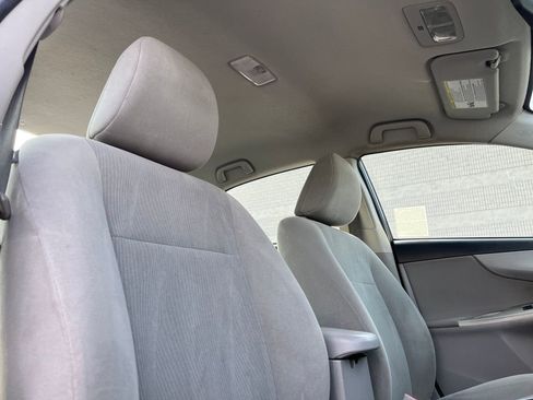 Used 2013 Toyota Corolla LE image 20