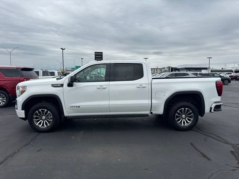 Used 2022 GMC Sierra 1500 AT4 w/ AT4 Premium Package AWD/4WD image 6
