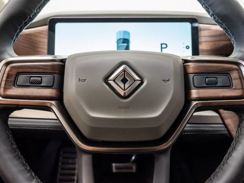 Used 2023 Rivian R1S Launch Edition Quad AWD/4WD image 11