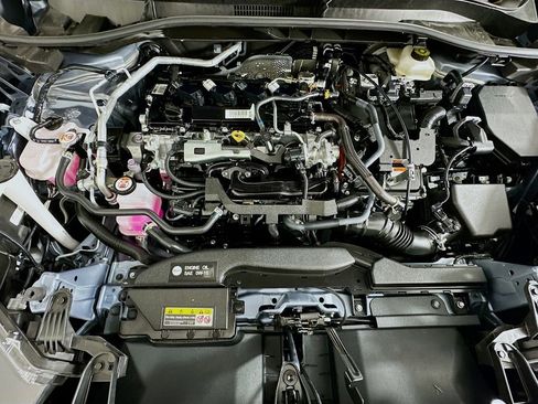 Certified 2024 Toyota Corolla Cross SE image 28