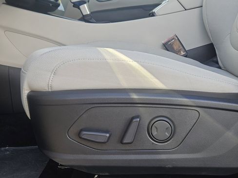 New 2026 Hyundai Tucson SEL FWD image 23