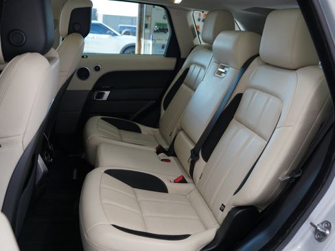 Used 2022 Land Rover Range Rover Sport HSE Dynamic image 44