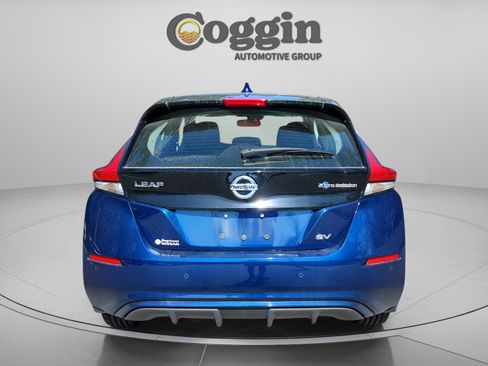 Used 2022 Nissan Leaf SV w/ SV Technology Package image 5