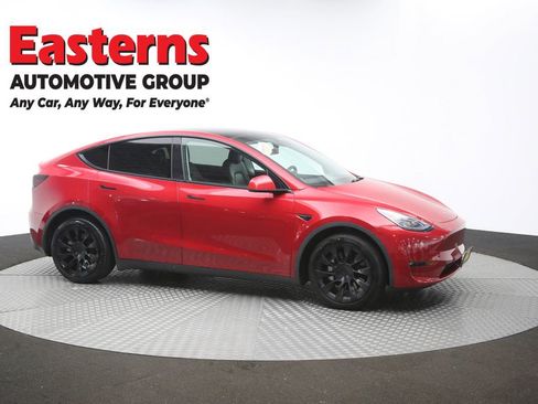Used 2021 Tesla Model Y Long Range AWD/4WD image 42