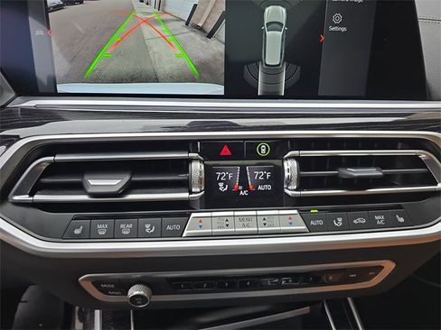 Used 2022 BMW X7 xDrive40i w/ M Sport Package image 27