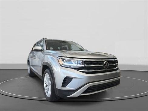 Used 2023 Volkswagen Atlas SE image 1