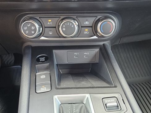 New 2026 Nissan Kicks S FWD image 10