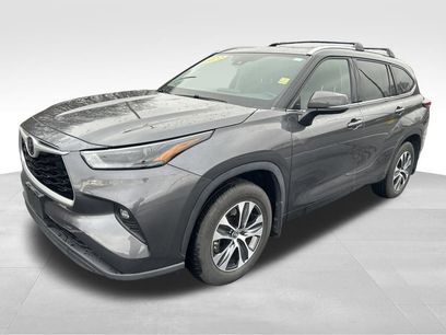Used 2022 Toyota Highlander XLE