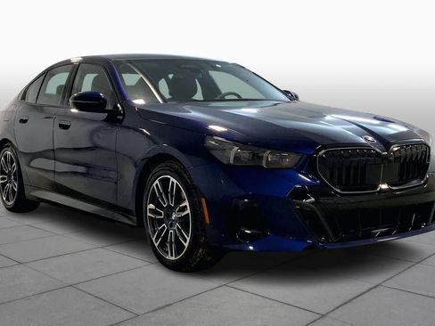New 2026 BMW 540i xDrive 540i xDrive w/ Executive Package image 2