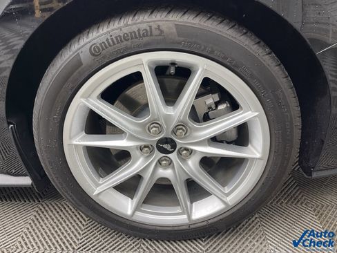 Used 2024 Ford Mustang GT Premium image 30