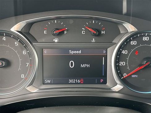 Certified 2023 Chevrolet Traverse LT FWD image 12