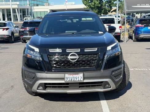 Used 2025 Nissan Pathfinder Rock Creek AWD/4WD image 3