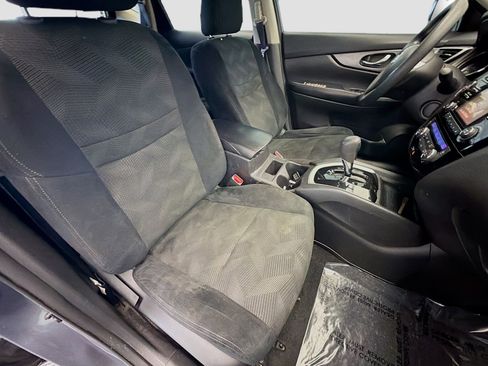 Used 2015 Nissan Rogue SV image 15