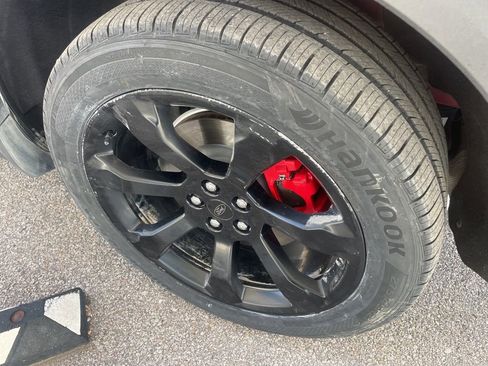 Used 2020 Ford Explorer ST w/ ST Street Pack image 11