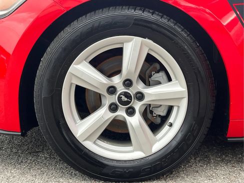 Used 2017 Ford Mustang Coupe RWD image 10