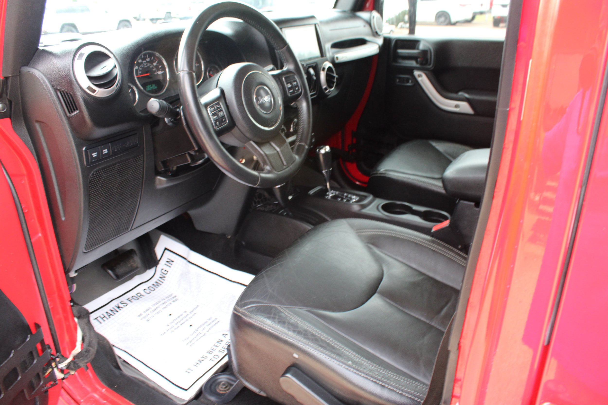 Used 2015 Jeep Wrangler Unlimited Rubicon w/ Connectivity Group AWD/4WD image 23