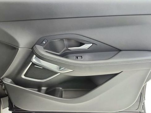 Used 2024 Jaguar E-PACE R-Dynamic SE image 23