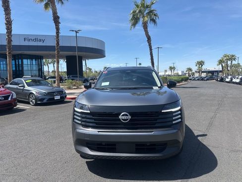 Used 2026 Nissan Kicks SV image 2