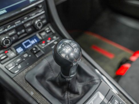 Used 2016 Porsche Boxster Spyder image 14