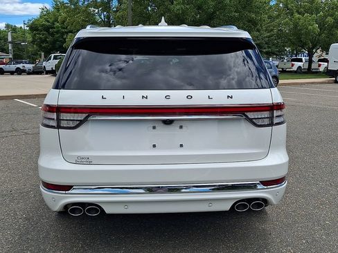 Certified 2023 Lincoln Aviator Black Label w/ Dynamic Handling Package AWD/4WD image 8
