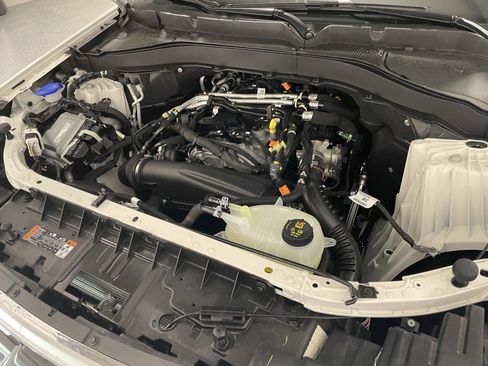 Used 2025 Ford Explorer Active w/ Active Comfort Package image 33