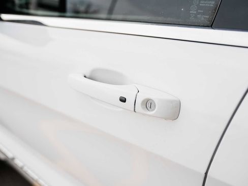 Used 2021 Jeep Grand Cherokee Laredo image 17