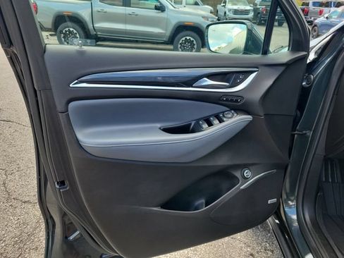 Used 2019 Buick Enclave Premium w/ Experience Buick Package FWD image 16