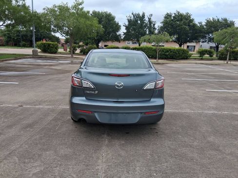 Used 2013 MAZDA MAZDA3 i SV FWD image 5