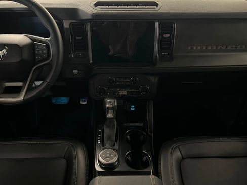 Used 2025 Ford Bronco Badlands AWD/4WD image 13