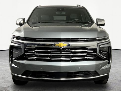 Used 2025 Chevrolet Tahoe LT RWD image 2