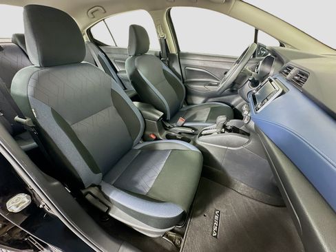 Used 2025 Nissan Versa SV FWD image 29