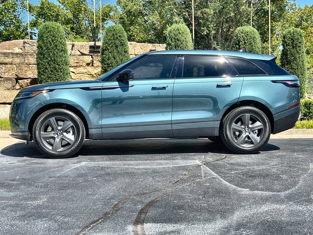 New 2026 Land Rover Range Rover Velar S AWD/4WD image 2
