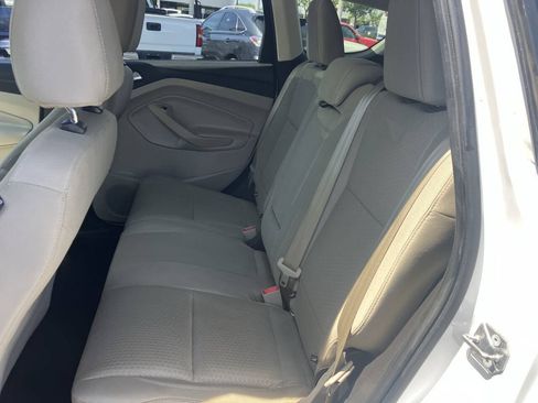 Used 2017 Ford Escape SE AWD/4WD image 18