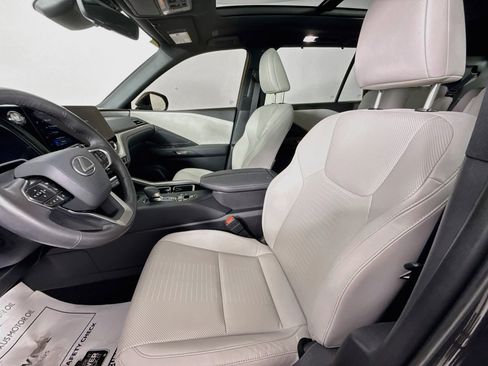Certified 2026 Lexus TX 350 AWD w/ Technology Package image 11
