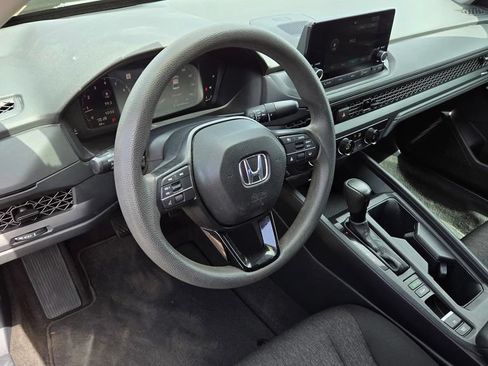 Used 2023 Honda Accord LX image 9