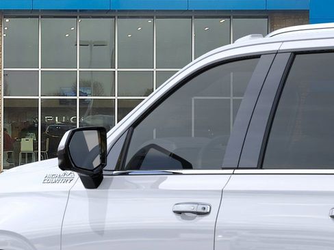 New 2026 Chevrolet Suburban High Country AWD/4WD image 12