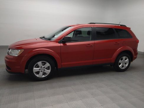 Used 2016 Dodge Journey SE w/ Flexible Seating Group image 2