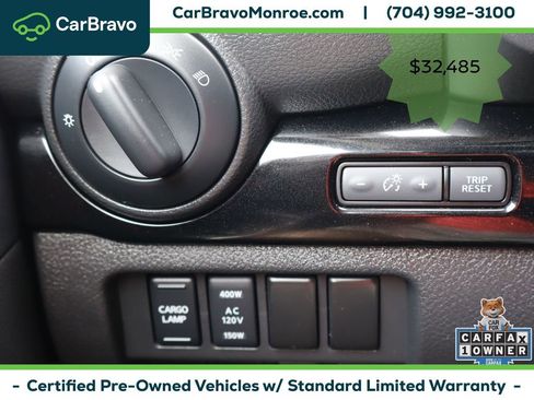 Used 2021 Nissan Titan SV w/ SV Convenience Package AWD/4WD image 26