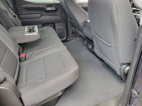 Used 2023 Chevrolet Silverado 1500 LT RWD image 19
