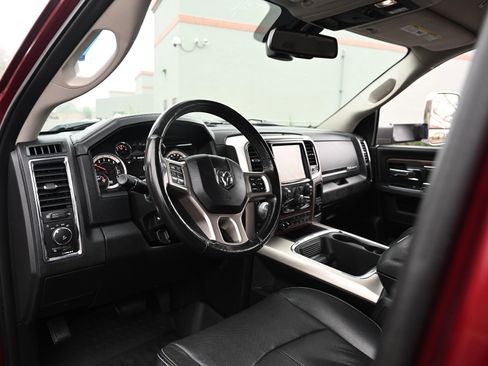 Used 2017 RAM 1500 Laramie w/ Convenience Group image 11