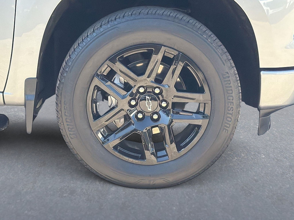 Used 2023 Chevrolet Silverado 1500 Custom w/ LPO, Dark Essentials Package RWD image 32